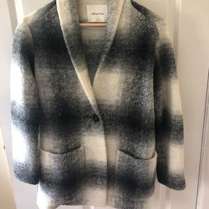 BUTTON ARITZIA GANNA JACKET (BRAND NEW WORN ONCE)